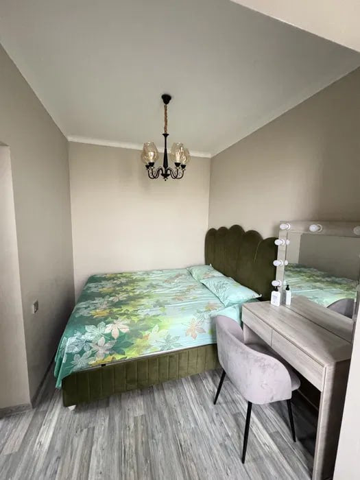 Uzbekistan Vila: Property Rent /Sale  乌兹别克斯坦公寓出租140：Yakkasaray 600$