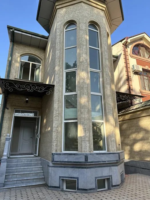 Uzbekistan Vila: Property Rent /Sale  乌兹别克斯坦公寓出租143：Yakkasaray 2800$