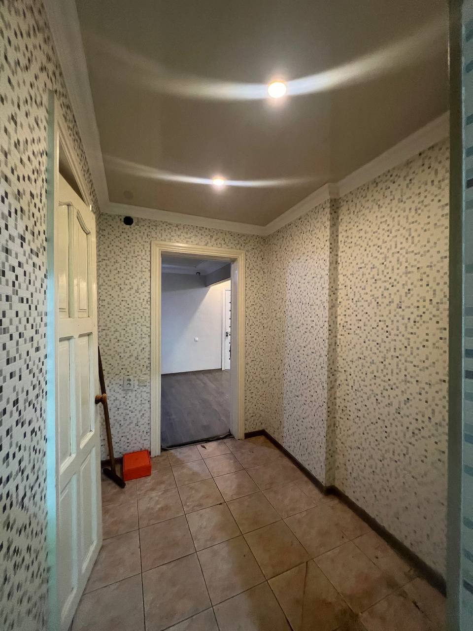 Uzbekistan Vila: Property Rent /Sale  乌兹别克斯坦公寓出售147: Yakkasaray 95000$