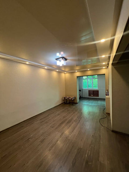 Uzbekistan Vila: Property Rent /Sale  乌兹别克斯坦公寓出售147: Yakkasaray 95000$