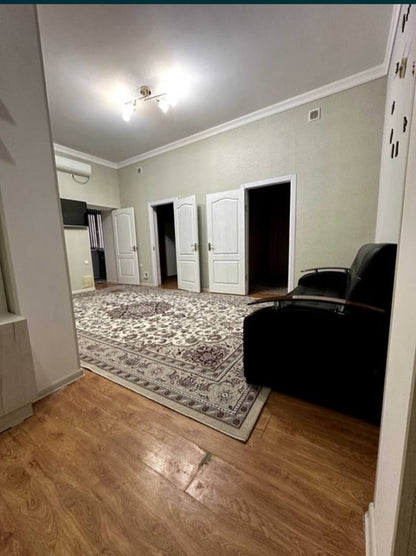 Uzbekistan Vila: Property Rent /Sale  乌兹别克斯坦公寓出租158: Yunusabad 600$