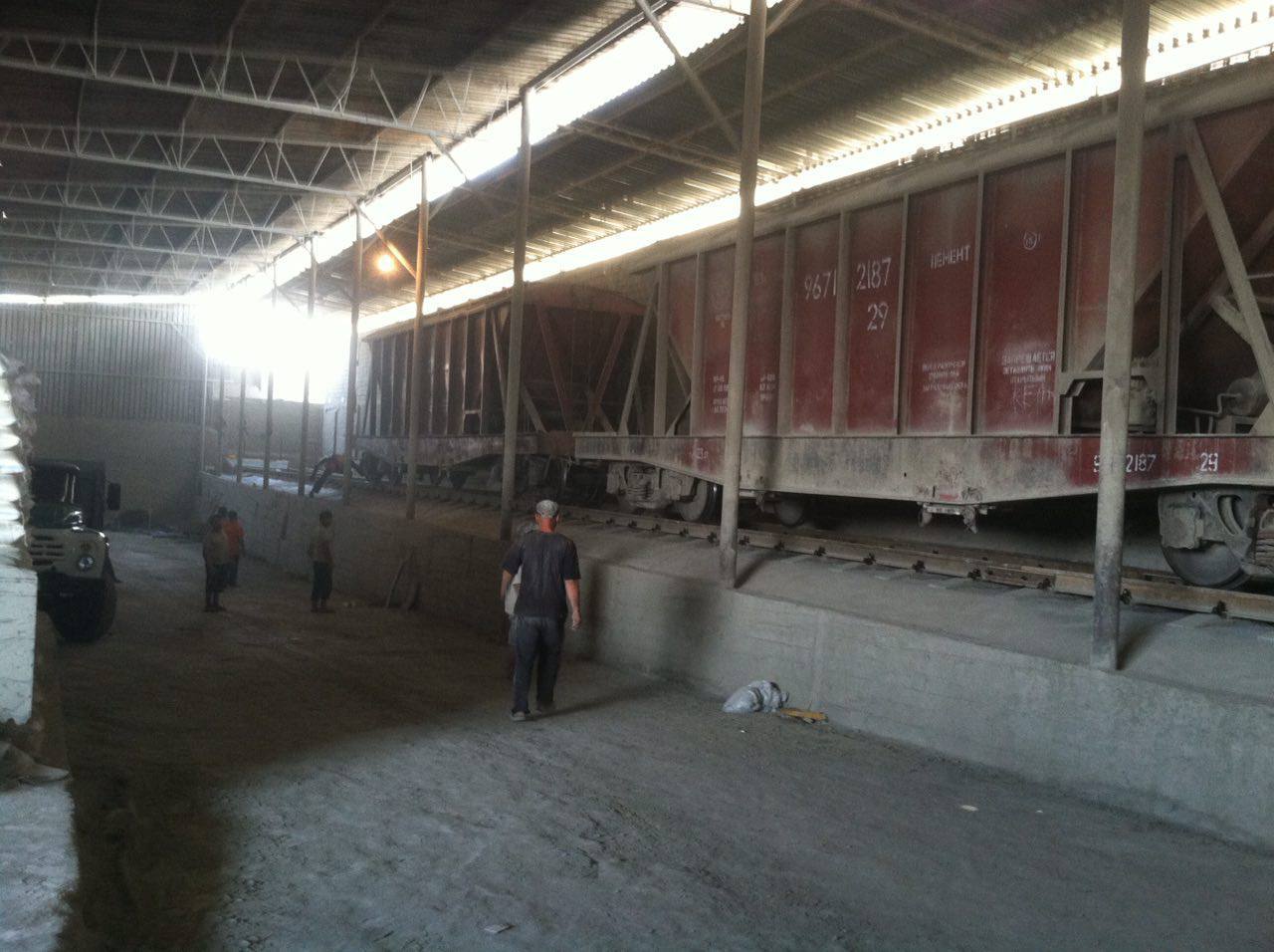 Uzbekistan Warehouse: Property 04   乌兹别克斯坦仓库租赁：房产04   - 2500平米仓库